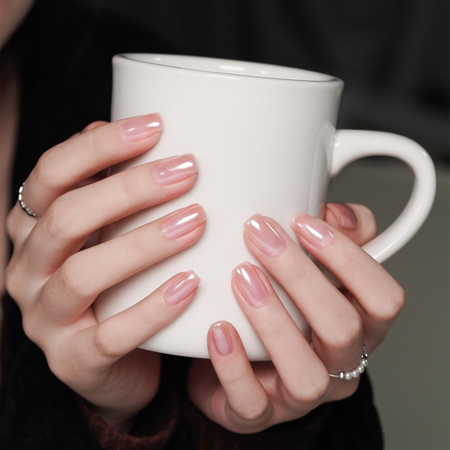 GAOY White Pearl Chrome Nail Powder, Mirror Effect Shimmer Glitter Pigment Mermaid Aurora Nail Art Decorations, Lustrous White