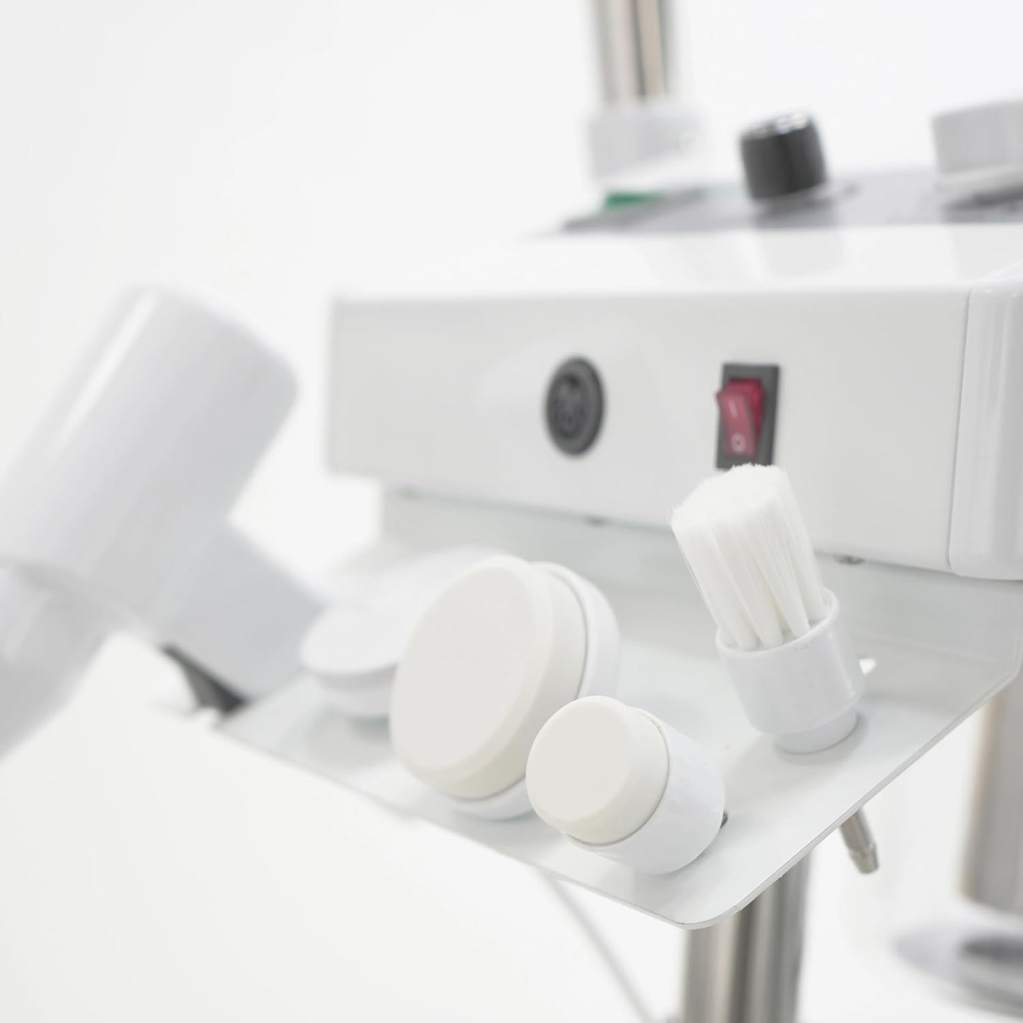 SKINACT Ozone Steamer, 5 Diopter Magnifying Lamp and Electronic Brush