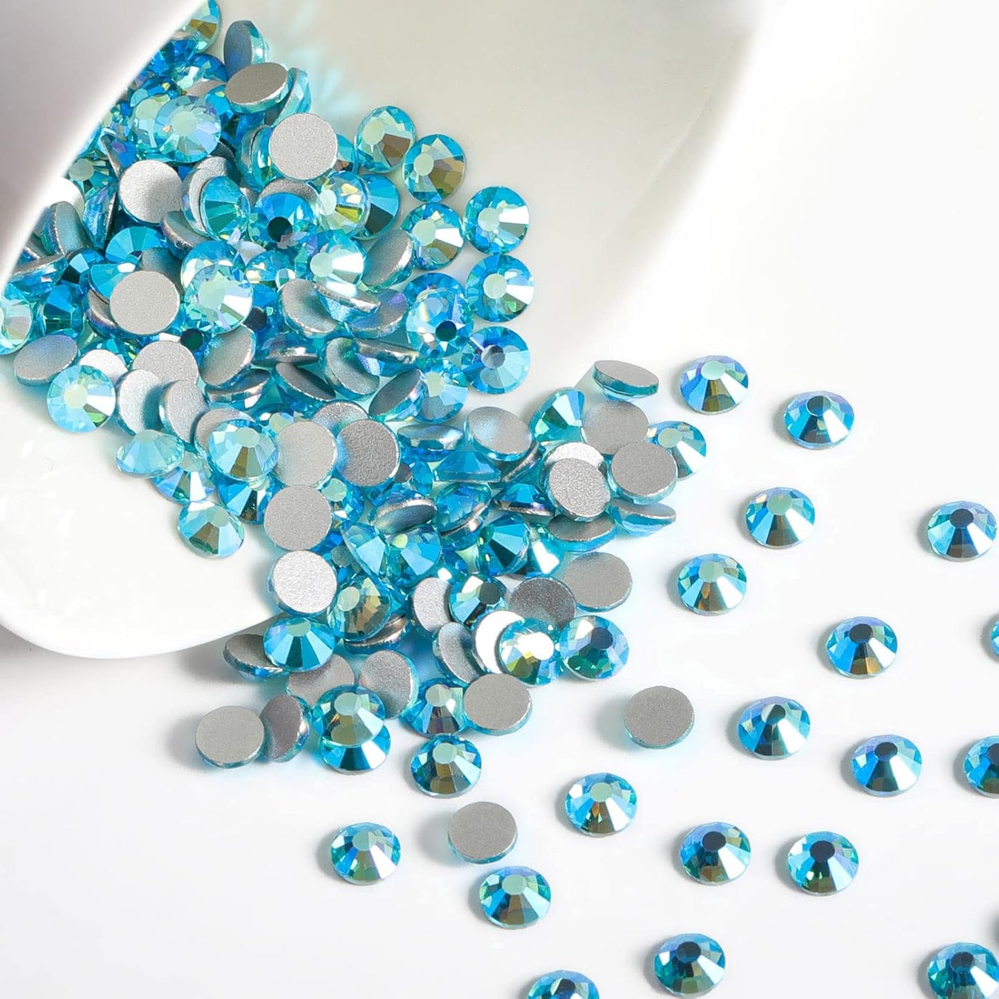 Beadsland 288 Pieces Flat Back Crystal Rhinestones Round Gems,Aquamarine AB,SS30,6.3-6.5mm